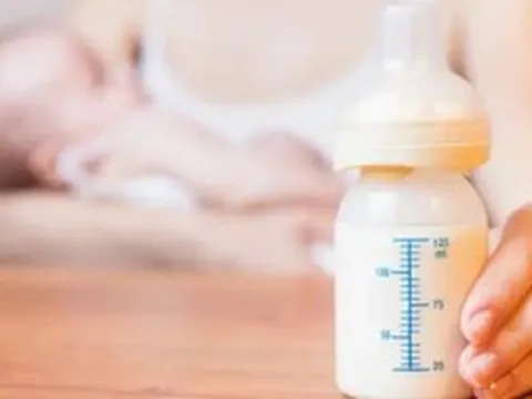 Quảng cáo, tiếp thị sữa thay thế sữa mẹ có thể bị phạt đến 20 triệu đồng