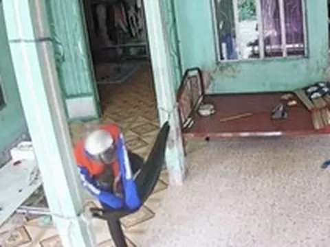 Shipper vào nhà xin nằm ngả lưng giữa trưa, chủ nhà niềm nở nhưng trích xuất camera đăng lên mạng