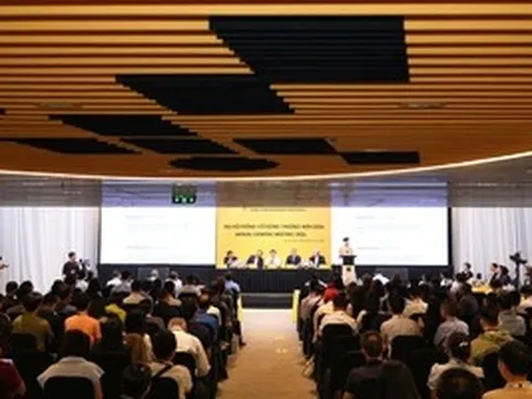 Chủ tịch HĐQT Thế Giới Di Động: Khối doanh nghiệp tư nhân coi chừng "chậm chân"