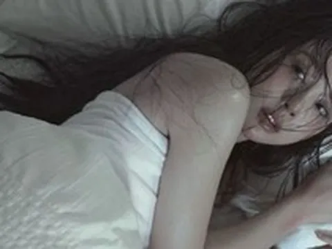 3 thói quen khi ngủ khiến bạn già nhanh và đoản thọ, bác sĩ tiết lộ thời điểm đi ngủ tốt nhất cho tim mạch