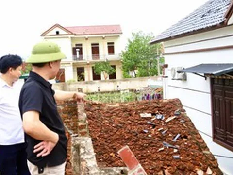 Mưa đá, dông lốc gây ảnh hưởng tới 4.000 hộ dân một xã ở Thanh Hóa