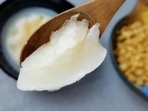 Thắng mỡ lợn, tuyệt đối đừng chỉ cho muối! Thêm 3 thứ này mỡ sẽ trắng phau, thơm phức, để cả năm không hỏng