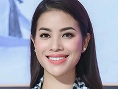 Phạm Hương tự dưng HOT lại trên MXH, có chuyện gì mà ngay cả học vấn cũng được đào lại?