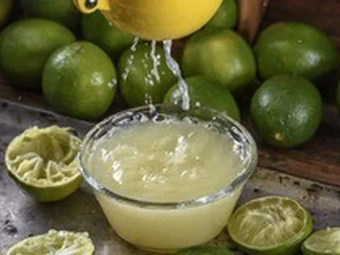 Bác sĩ nói gì về trào lưu uống 1kg chanh mỗi ngày để "chữa ung thư"?