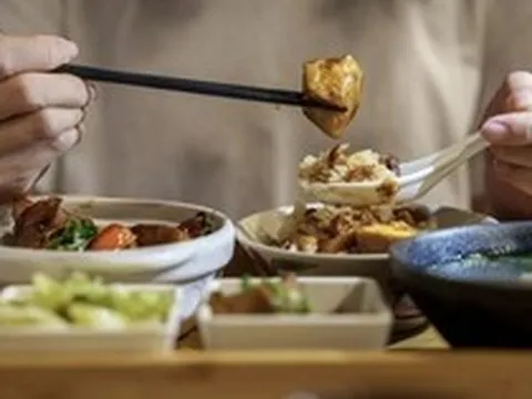 4 việc "cho thêm tiền" cũng đừng làm ngay sau khi ăn, nhiều người lại tưởng tốt làm mỗi ngày