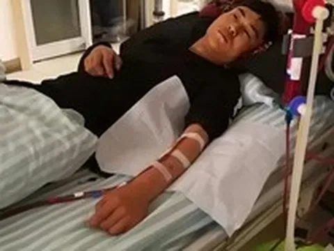 Nam thanh niên 29 tuổi tử vong vì suy thận giai đoạn cuối, người mẹ bật khóc: “Tôi đã nhắc con dừng 1 việc từ lâu”