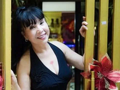 "Em bé Hà Nội" – NSND Lan Hương và cuộc sống bên trong nhà phố 50m2