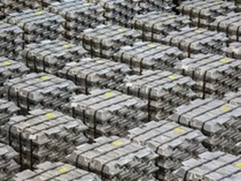 Không phải vàng hay dầu mỏ: Đây mới là thứ đang 'bốc cháy' tại Hormuz, đối mặt cú sốc cung lớn nhất 25 năm qua