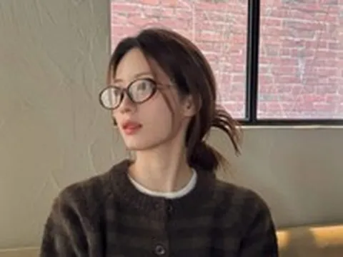 Bị hỏi “lương bao nhiêu, người EQ thấp bức xúc, người EQ cao nói 1 câu ghi điểm tuyệt đối