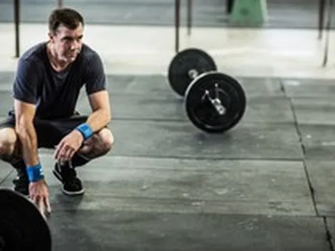 Chuyên gia: Hãy ngừng làm 5 điều này sau tuổi 40 để bảo vệ sức khỏe và tuổi thọ của bạn