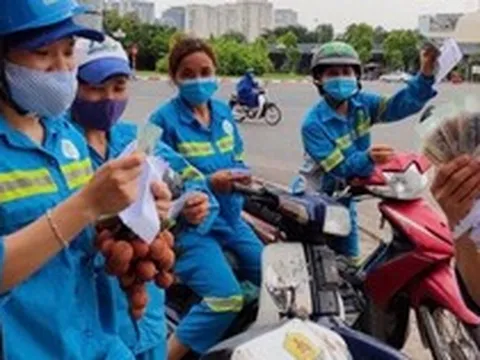 Bộ Chính trị thống nhất tăng lương cơ sở từ 1/7: Những ai được hưởng?