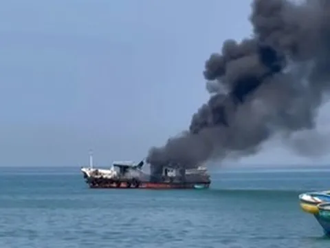 Tìm thấy thi thể thợ hàn mất tích trong vụ nổ tàu dầu trên biển Liên Hương
