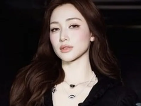 Hoà Minzy đang thách thức antifan?