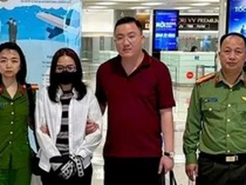 Bắt cựu cán bộ Hà Thị Ban ngay khi về Việt Nam