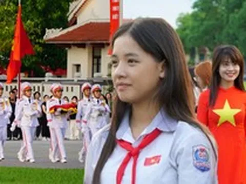 Chúng mình dậy sớm một chút thôi, vì lễ thượng cờ 30/4 thật sự rất đặc biệt!