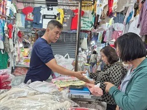 Chính thức nâng ngưỡng doanh thu miễn thuế với hộ kinh doanh lên mức 1 tỉ đồng