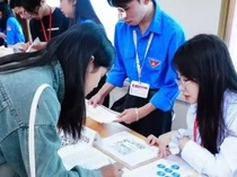 Trường Đại học Y Hà Nội bất ngờ dừng tuyển sinh tổ hợp C00, B00 cho ngành Tâm lí