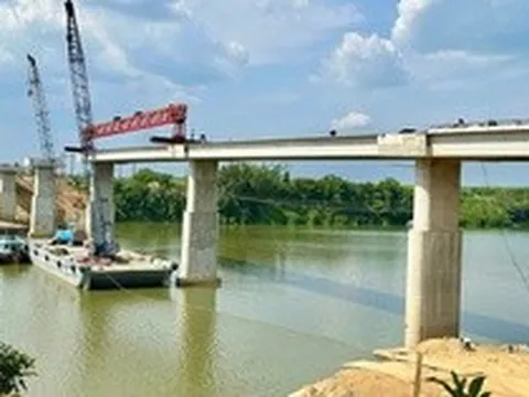 Cận cảnh cây cầu bắc qua sông Đồng Nai kết nối với TPHCM