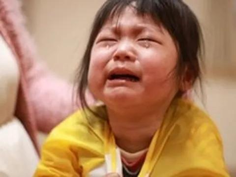 Cha mẹ mắng con là "bình thường", nhưng buột miệng nói ra những câu sau thì lại là CHUYỆN LỚN!