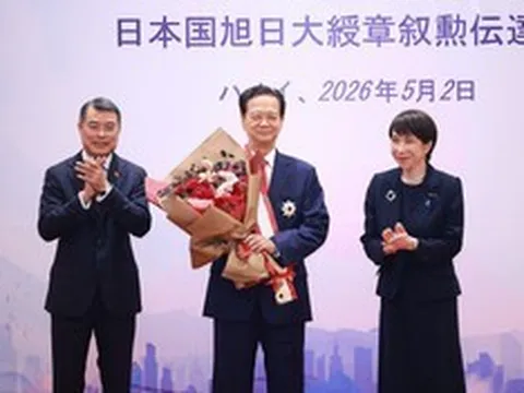 2 nguyên lãnh đạo Việt Nam nhận Huân chương cao quý nhất của Nhật Bản