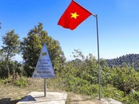 Cáp treo lên nơi từng là đài quan sát của Đại tướng Võ Nguyên Giáp: Đã động thổ, lên núi chỉ mất 15 phút