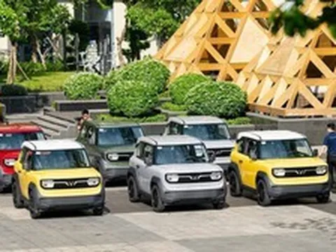 Phát hiện VinFast của tỷ phú Phạm Nhật Vượng đã làm một việc 'không biết mệt' trong 19 tháng qua