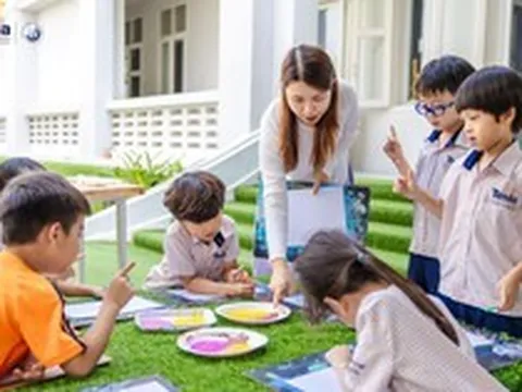Đầu tư giáo dục IB: Bài toán chi phí và giá trị
