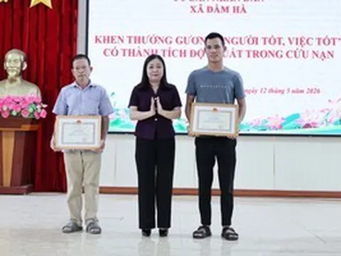 Khen thưởng 2 người đàn ông cứu cháu bé 10 tuổi đuối nước
