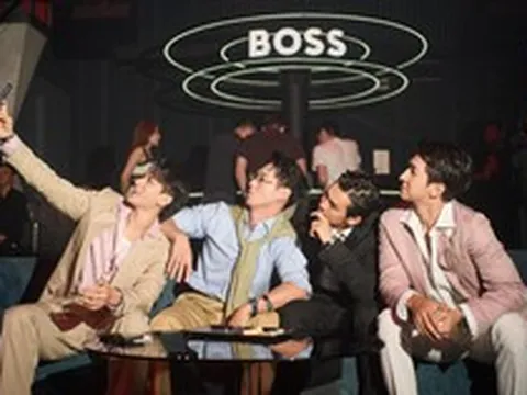 Dàn sao Việt “đổ bộ” sự kiện đình đám ở Hanoi Centre: Có gì đặc biệt mà thu hút anh tài Chông Gai, anh trai Say Hi và cả Á hậu đều tề tựu?