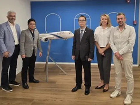 Thêm một hãng hàng không muốn mở đường bay thẳng từ Israel tới Hà Nội