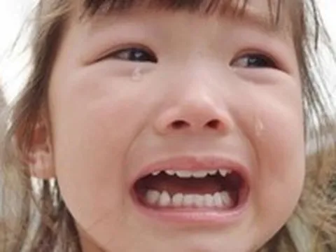 Nếu con bạn có 3 biểu hiện này, tương lai sẽ rất khốn khổ, cha mẹ giàu có đến mấy cũng vô ích!