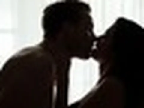 Ngôi sao nữ đã có chồng bị lộ hàng nghìn ảnh riêng tư và tin nhắn ngoại tình với võ sĩ nổi tiếng thế giới
