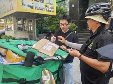 Sàn thương mại điện tử liên tục tăng phí