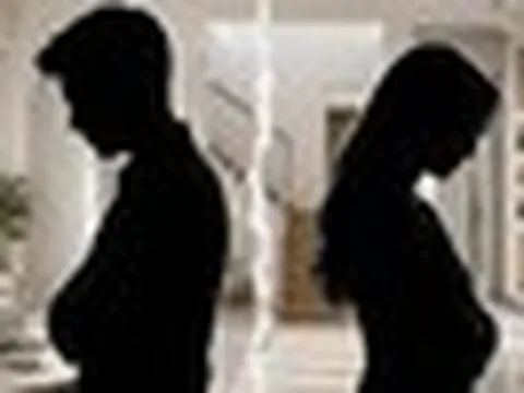 Nam ca sĩ Việt ai cũng biết mặt và vợ đã âm thầm ly hôn sau gần 15 năm bên nhau