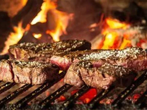 Bác sĩ dinh dưỡng điểm danh 4 thói quen ăn uống "thúc đẩy" ung thư dạ dày