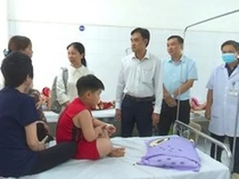 62 ca nhập viện sau bữa ăn bán trú ở Đồng Tháp, Bộ Y tế vào cuộc