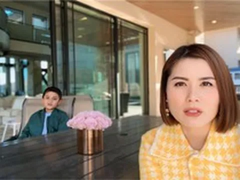 Nam ca sĩ đình đám một thời đi bán cà phê ở tuổi 50 tại TP.HCM, vợ cũ đại gia có động thái đáng chú ý