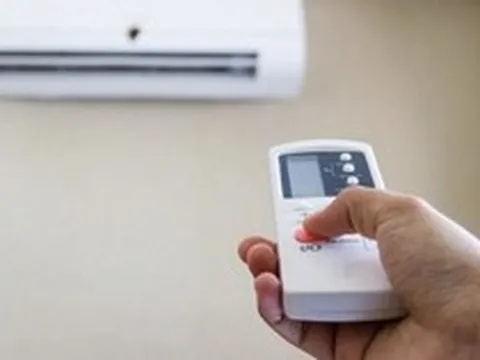 3 ĐỒ VẬT nhất định phải có trong phòng điều hòa ngày hè, vừa giúp bảo vệ cơ thể vừa tiết kiệm tiền điện