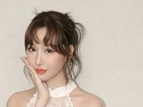 Nữ ca sĩ Việt xuất thân gia đình ngoại giao tại Đức: Nhiều MV trăm triệu view nhất showbiz, tuổi thật là điều bí ẩn nhất