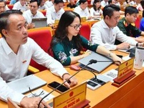 Bí thư chi bộ, trưởng thôn/tổ trưởng dân phố ở Hà Nội hưởng phụ cấp tới 2,8 lần mức lương cơ sở