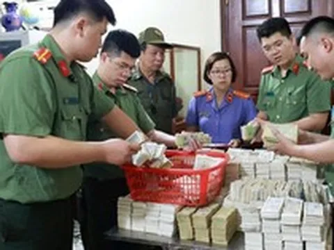 Hàng tỉ tiền công đức tại đền Kỳ Cùng đã bị “ăn chặn” như thế nào ?