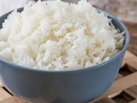 Bỏ ăn cơm suốt nửa năm, người đàn ông sốc nặng khi nhận "tin dữ"