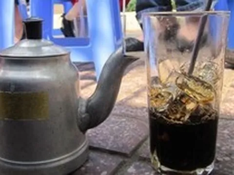 Đột quỵ cũng phải “sợ” loại nước quen thuộc của người Việt, uống hàng ngày thêm lợi đủ đường: Không phải trà xanh