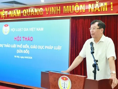 Đổi mới tư duy phổ biến pháp luật: Giáo dục pháp luật phải đi trước