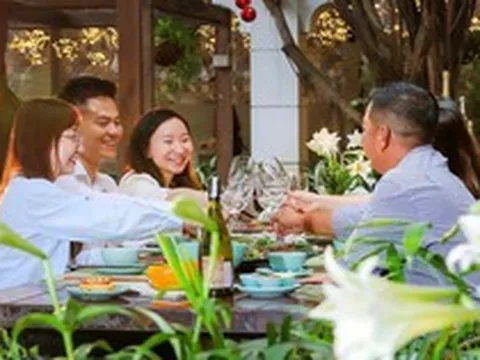 1 doanh nghiệp ở Hà Nội có đến 2 nhà hàng được Michelin gọi tên: Phục vụ khách trong biệt thự Pháp cổ, menu có đến 200 món