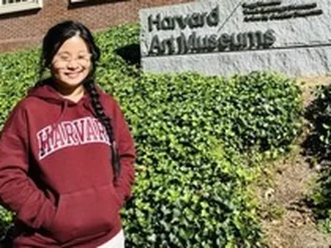 Cô gái khiếm thị đỗ 7 đại học top thế giới, có Harvard, Yale và Stanford