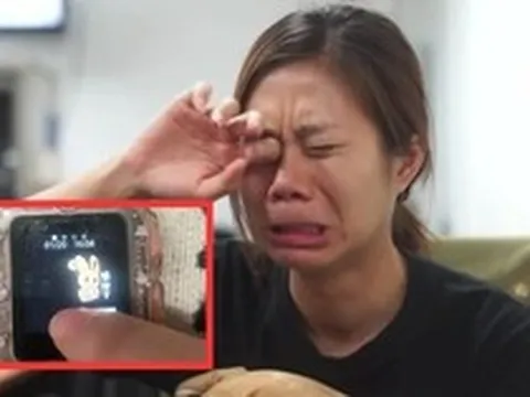 Phát hiện tin nhắn con gửi đi suốt 2 năm bằng đồng hồ thông minh, người mẹ không thể kìm được nước mắt