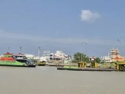 Cầu Cát Lái hơn 18.000 tỷ: Rầm rộ động thổ rồi 'đóng băng'