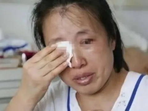 Mất nhiều năm tôi mới nhận ra: Kiểu dạy dỗ này không hay ho như trên mạng đồn mà chỉ làm tổn thương con cái!