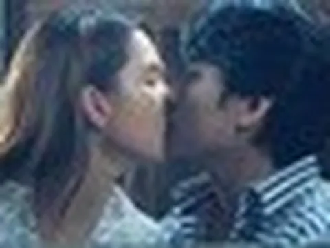 Đang hot clip Kiều Minh Tuấn và Ngọc Trinh tình tứ